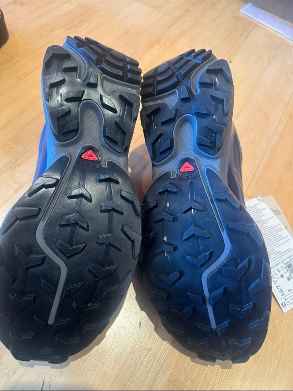 Salomon XT-6 GTX Trail Shoes - Black with Blue, Yellow, Red Accents NWT